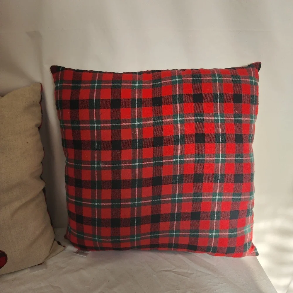 Set Of 2 Mickey Mouse Christmas Throw Pillows Santa Mrs Claus Brown Plaid Red